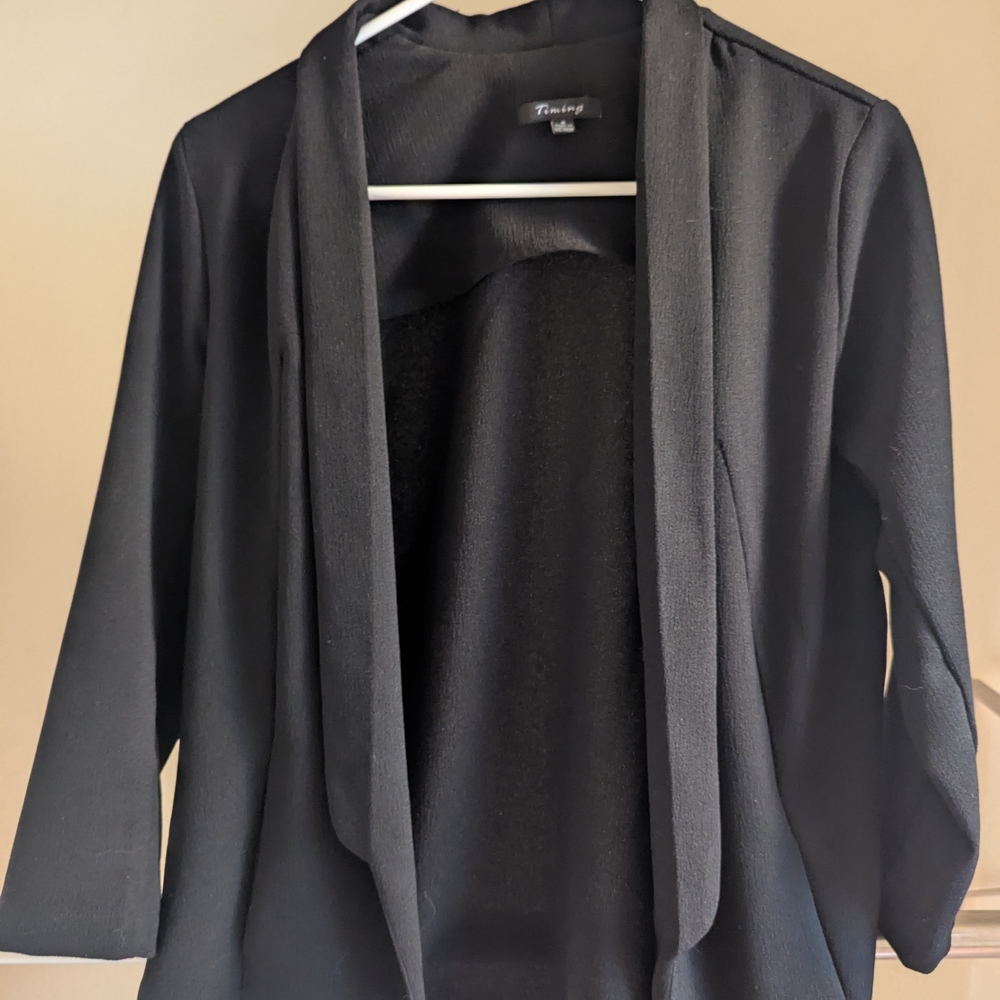 Timing Women's Black Open Front Blazer